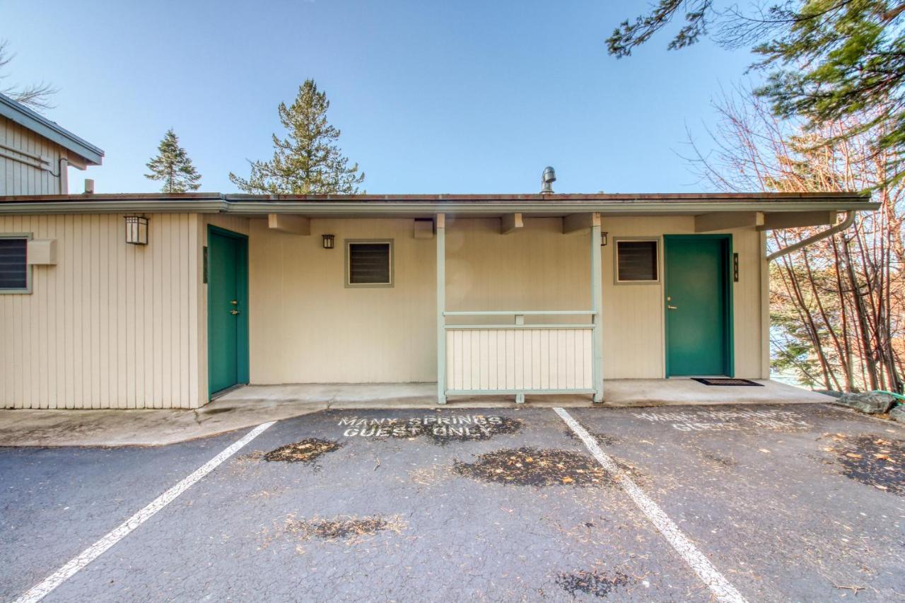 Many Springs Lakefront Condos Bigfork Exterior photo